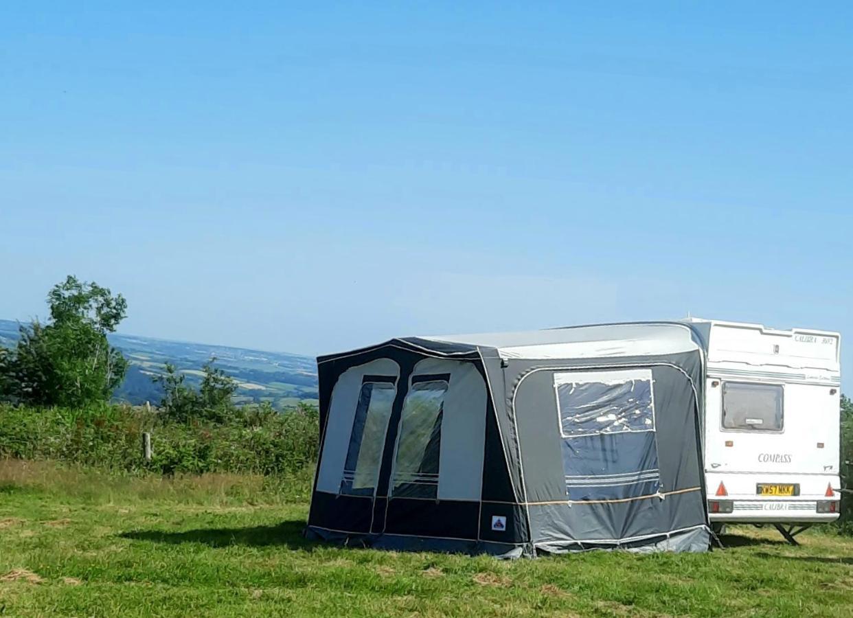 Summit Camping Kit Hill Cornwall Panoramic Views Grass Pitch From 15Pn Or Bella Bell Tent 75Pn Callington Exterior foto
